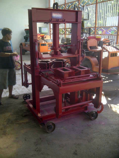 Perakitan Mesin Stone crusher